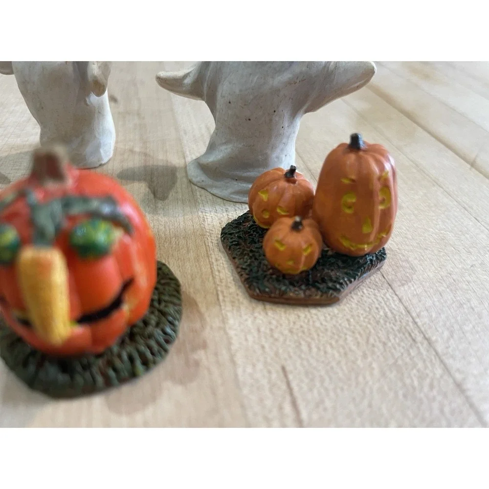 Halloween Figures Scarecrow Shelf Sittters Ghost Pumpkins Mini Poly Resin Lemax